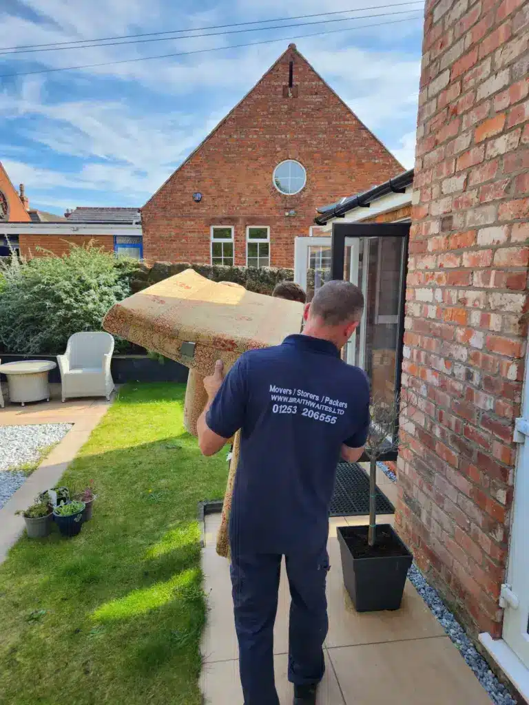 Affordable house removal company specialising in home removals, office removals, commercial and long distance removals