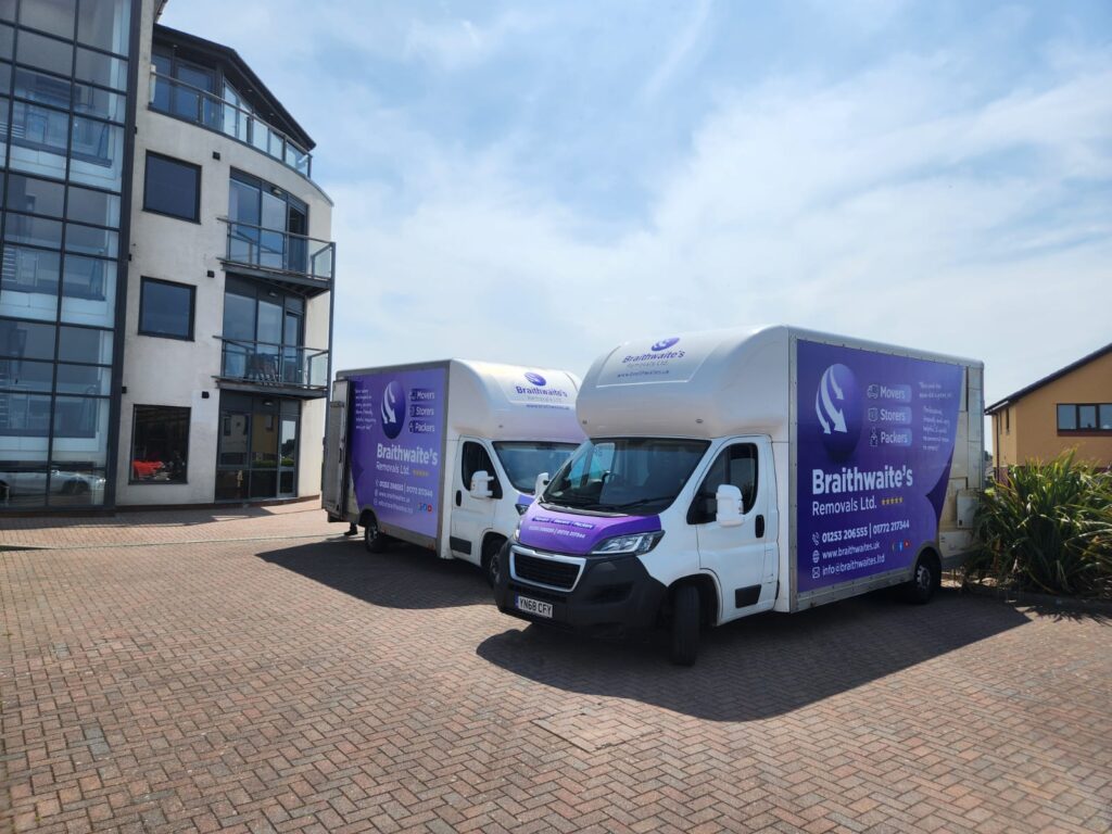 apartment removals knott end on sea to burnely